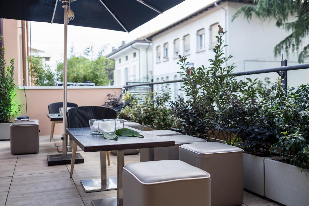 Metropol Ceccarini Suite - Luxury Apartments Riccione Zewnętrze zdjęcie