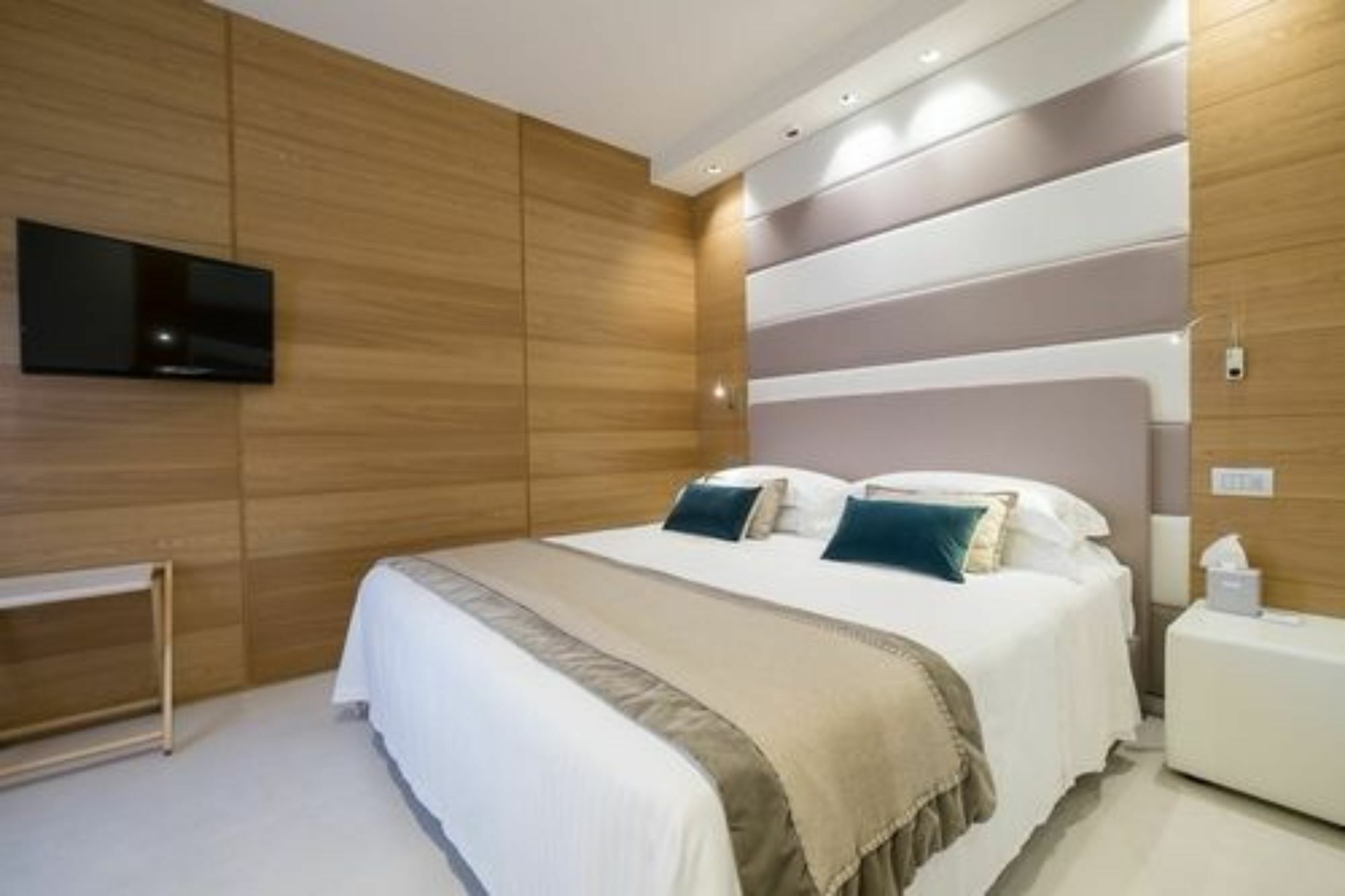 Metropol Ceccarini Suite - Luxury Apartments Riccione Zewnętrze zdjęcie