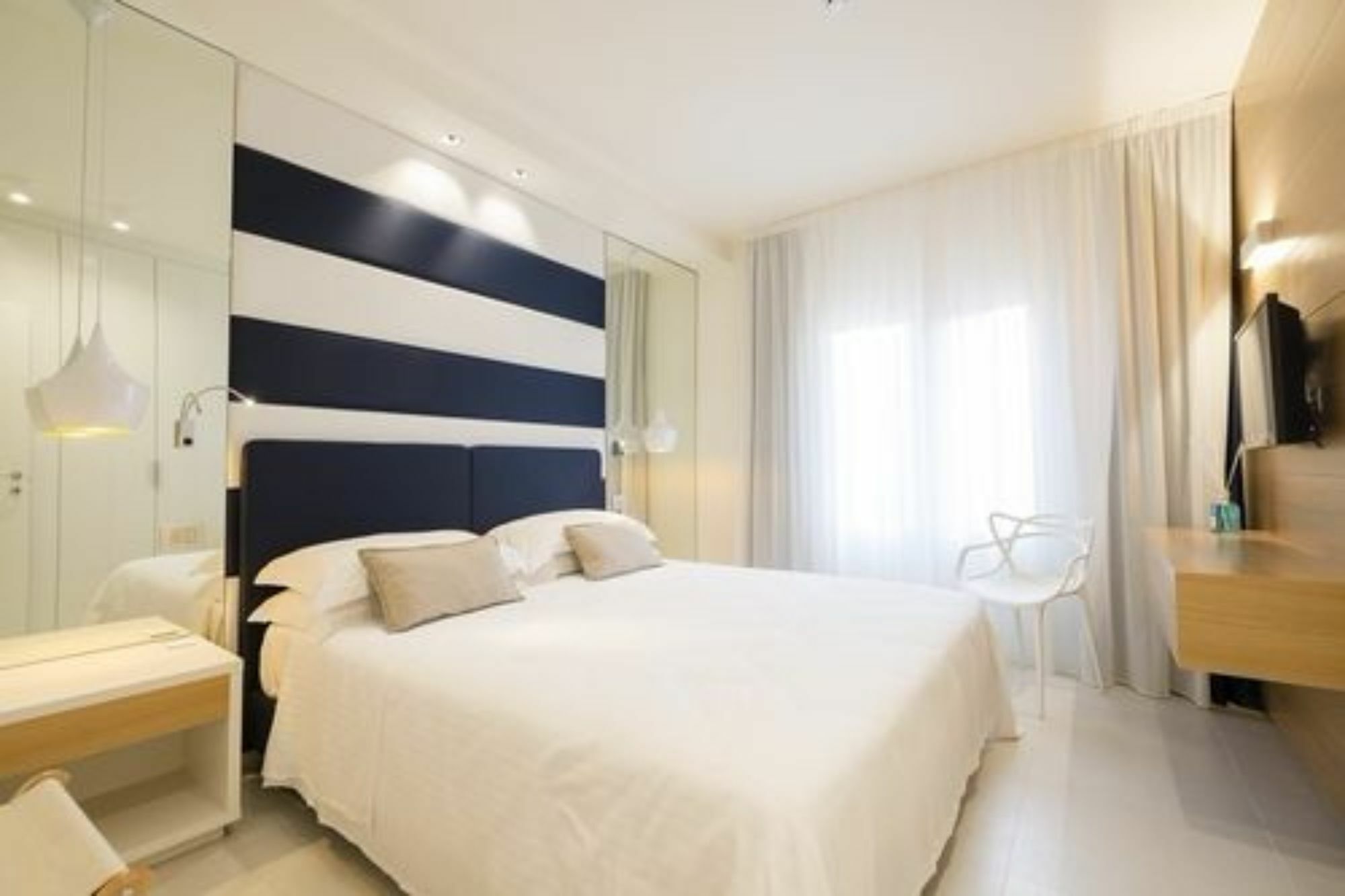 Metropol Ceccarini Suite - Luxury Apartments Riccione Zewnętrze zdjęcie